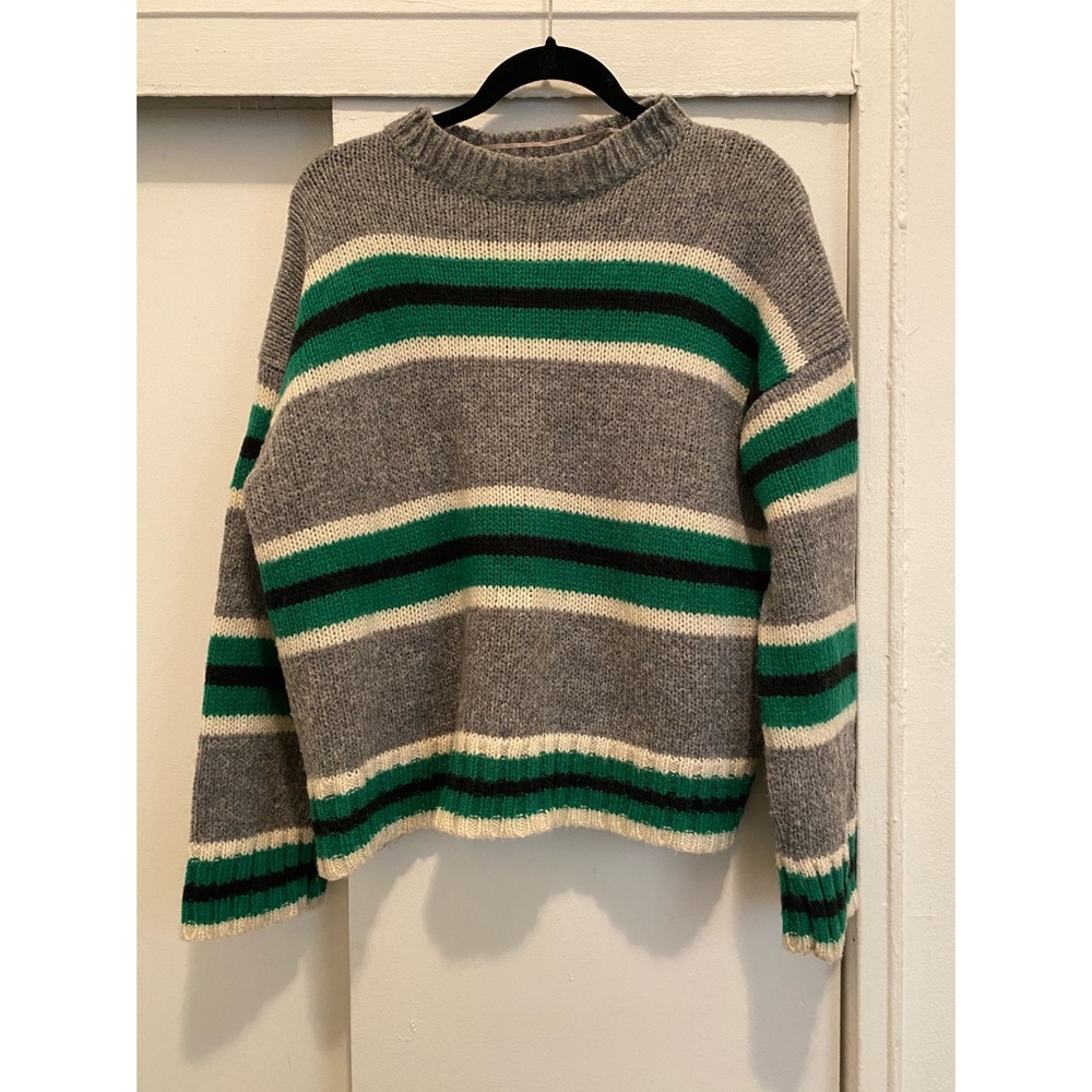 UO Oversized Boyfriend Sweater - Picture 2 of 5